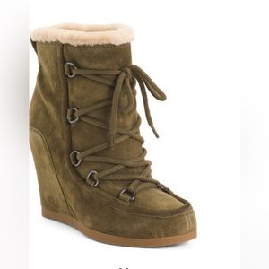 Veronica Beard Elfred Booties brand new with tag and box
